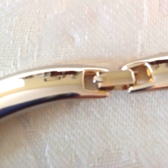 Vintage Curved Panel Link Necklace Gold Tone Choker 14 Inches Modern Vintage - Picture 5 of 5